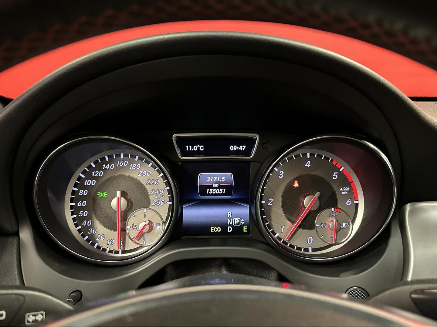 MERCEDES-BENZ GLA 2015