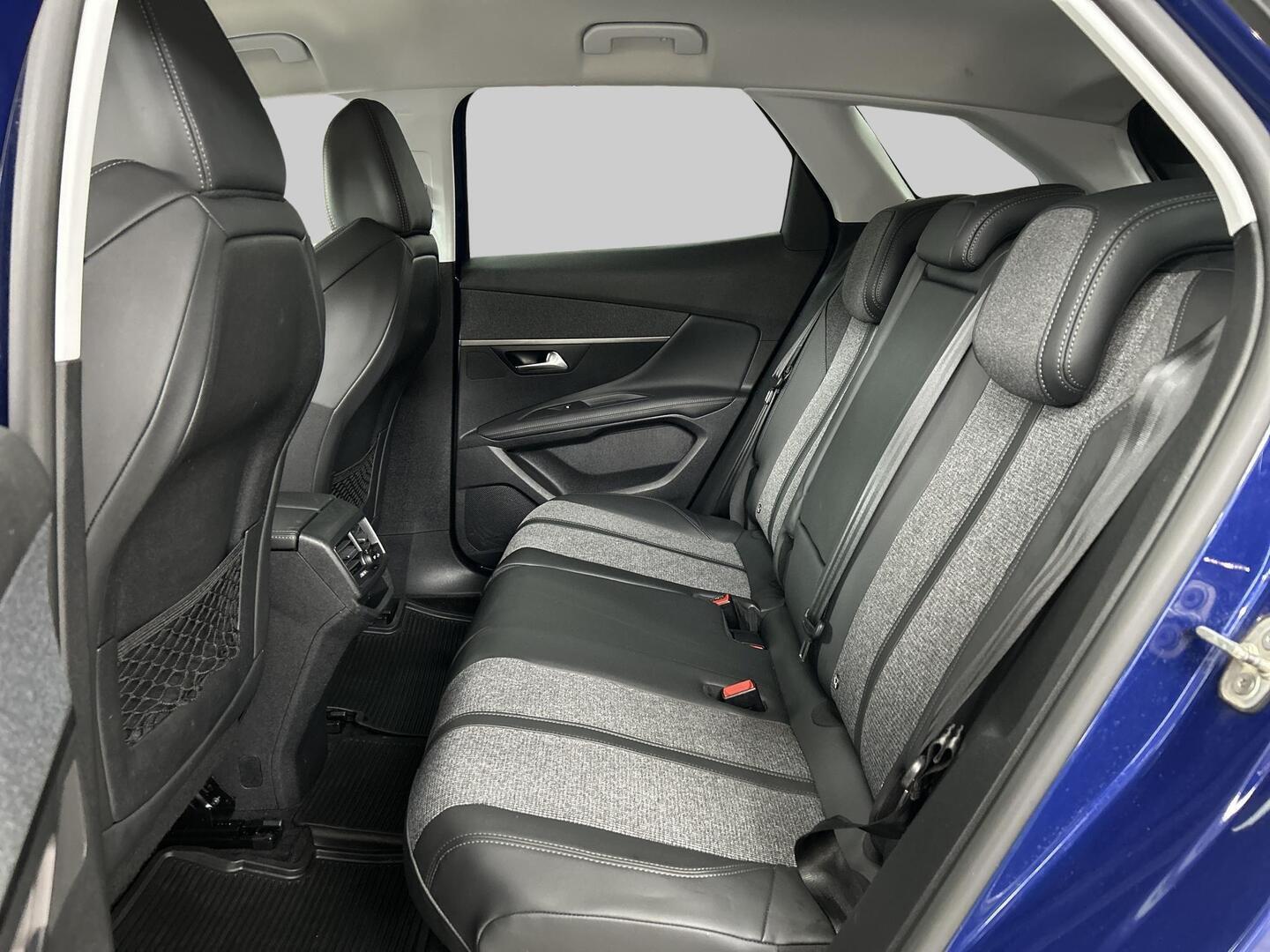 PEUGEOT 3008 2019