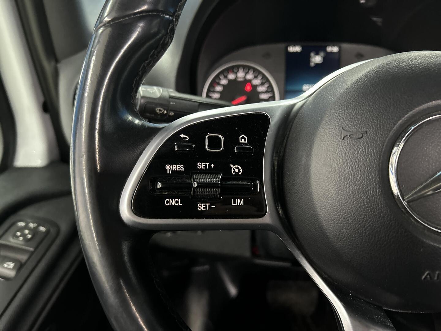 MERCEDES-BENZ Sprinter 2019