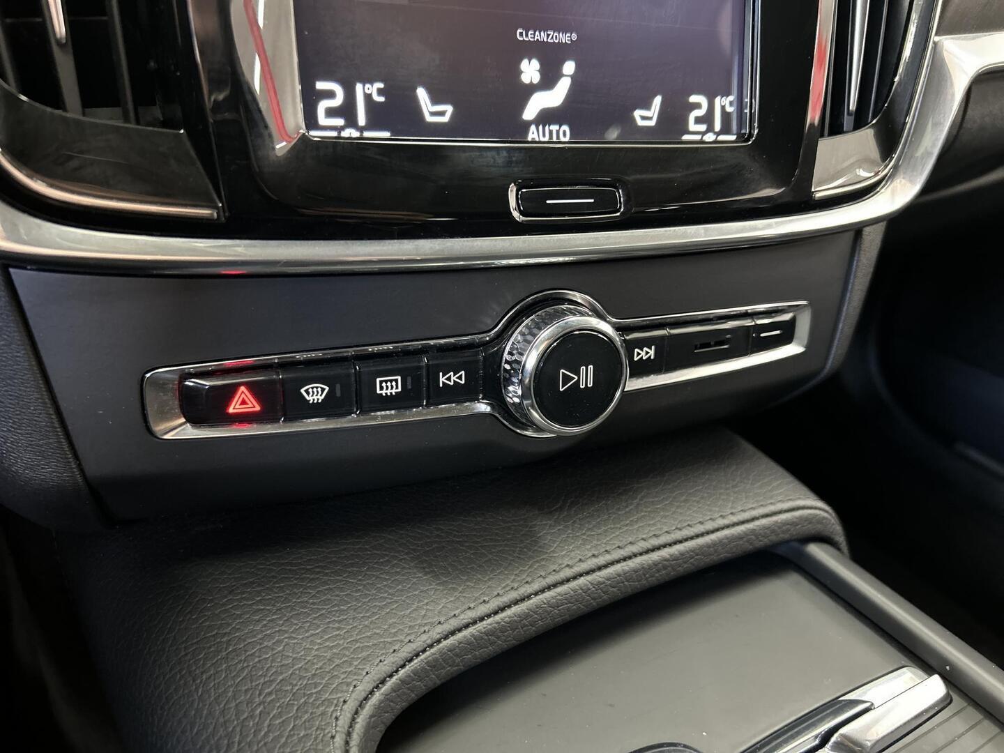VOLVO V90 Cross Country 2018