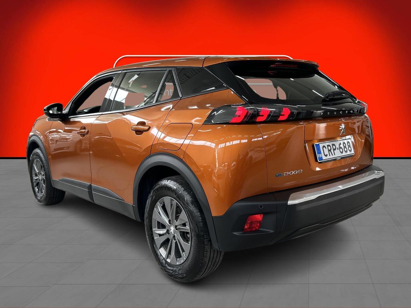 PEUGEOT e-2008 2023