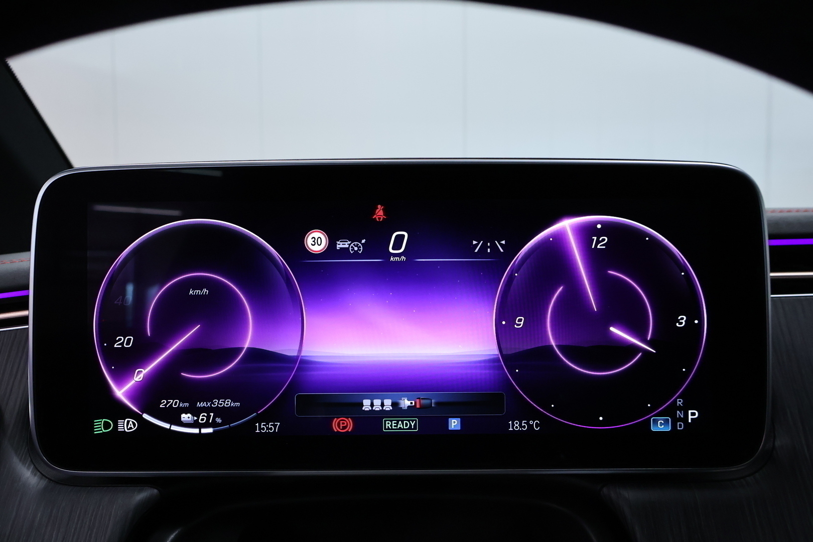 MERCEDES-BENZ EQE 2023