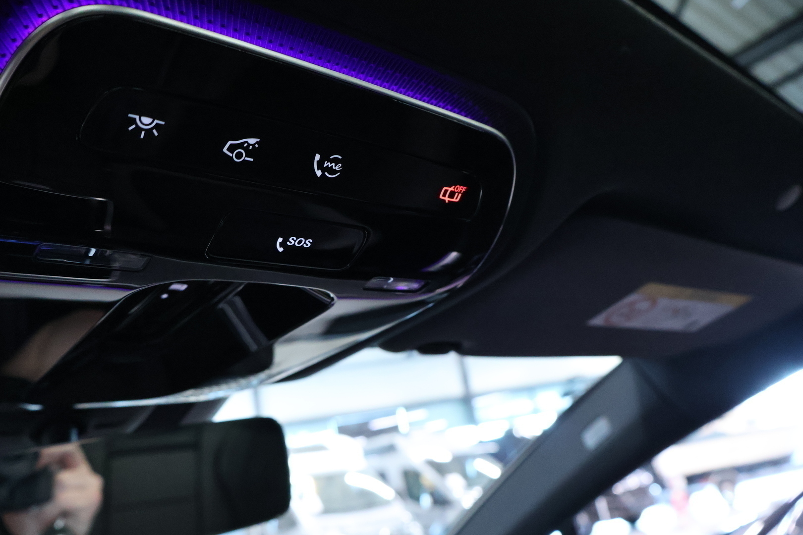 MERCEDES-BENZ EQE 2023