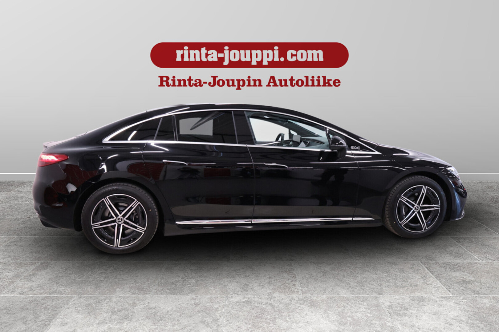 MERCEDES-BENZ EQE 2023