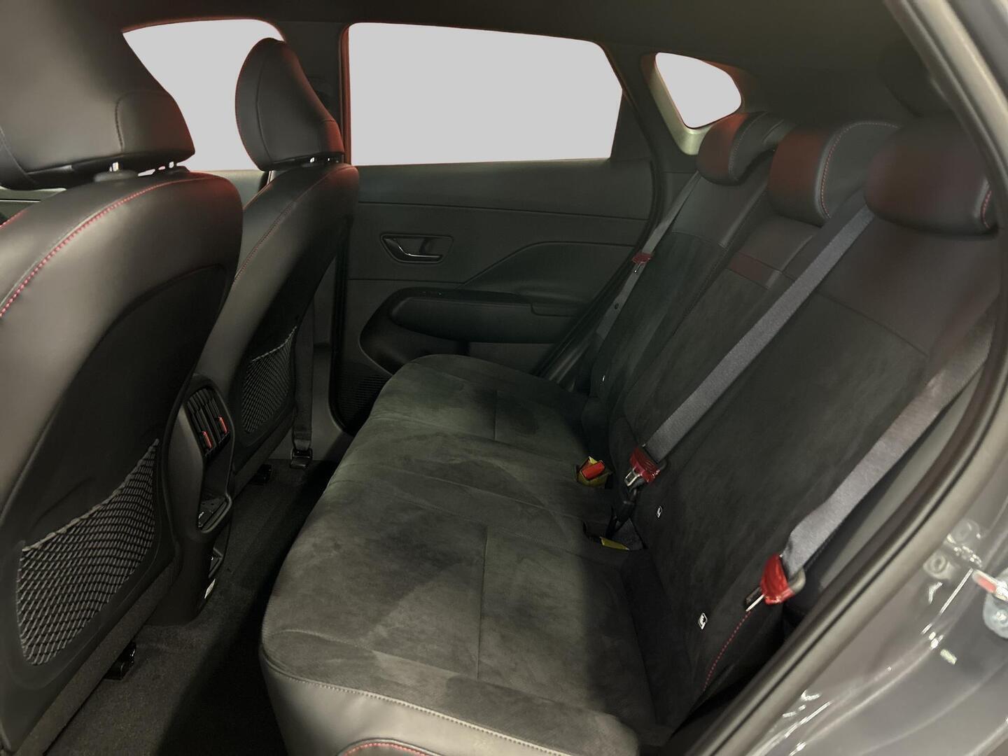 HYUNDAI KONA ELECTRIC 2025