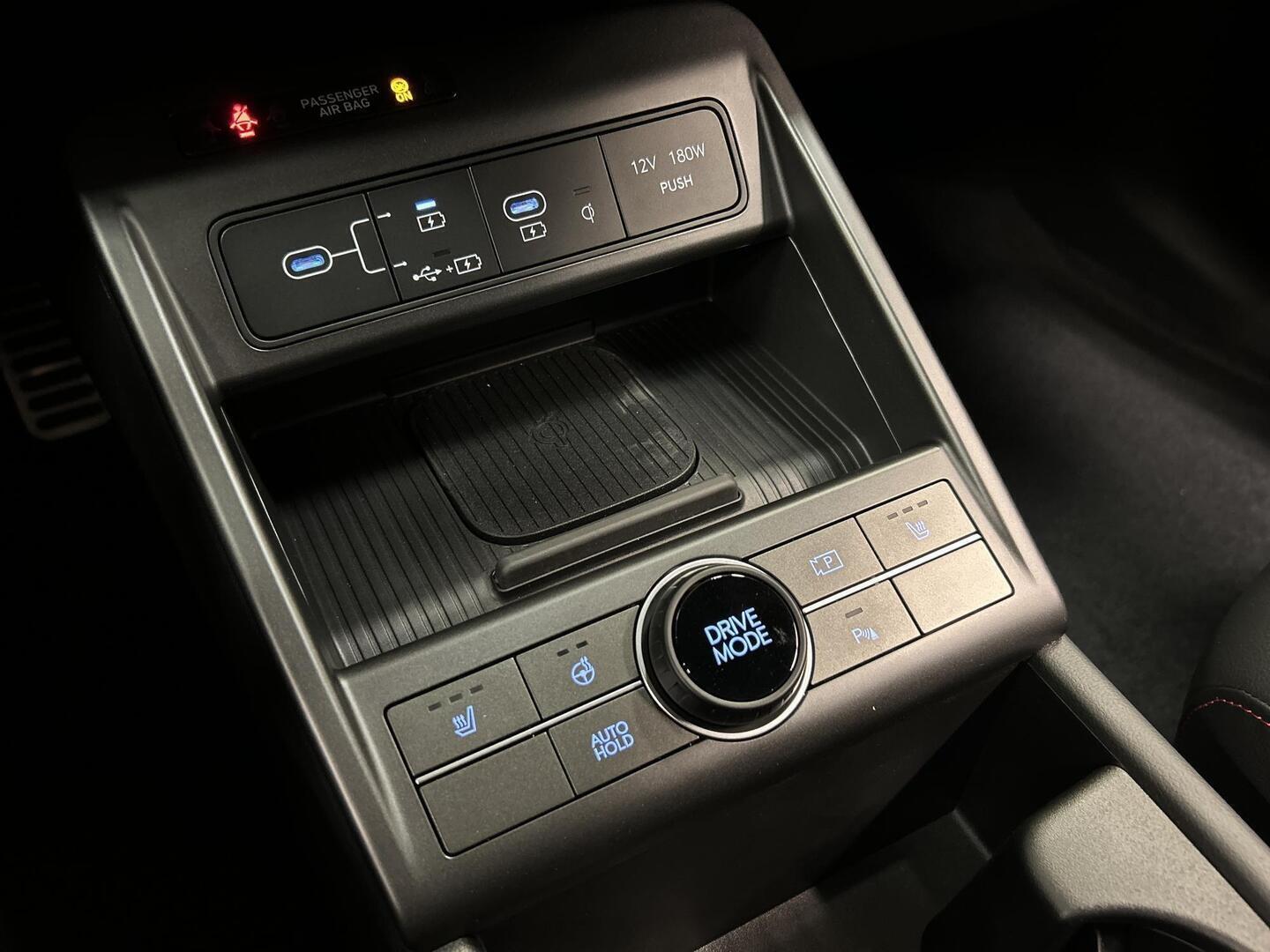 HYUNDAI KONA ELECTRIC 2025