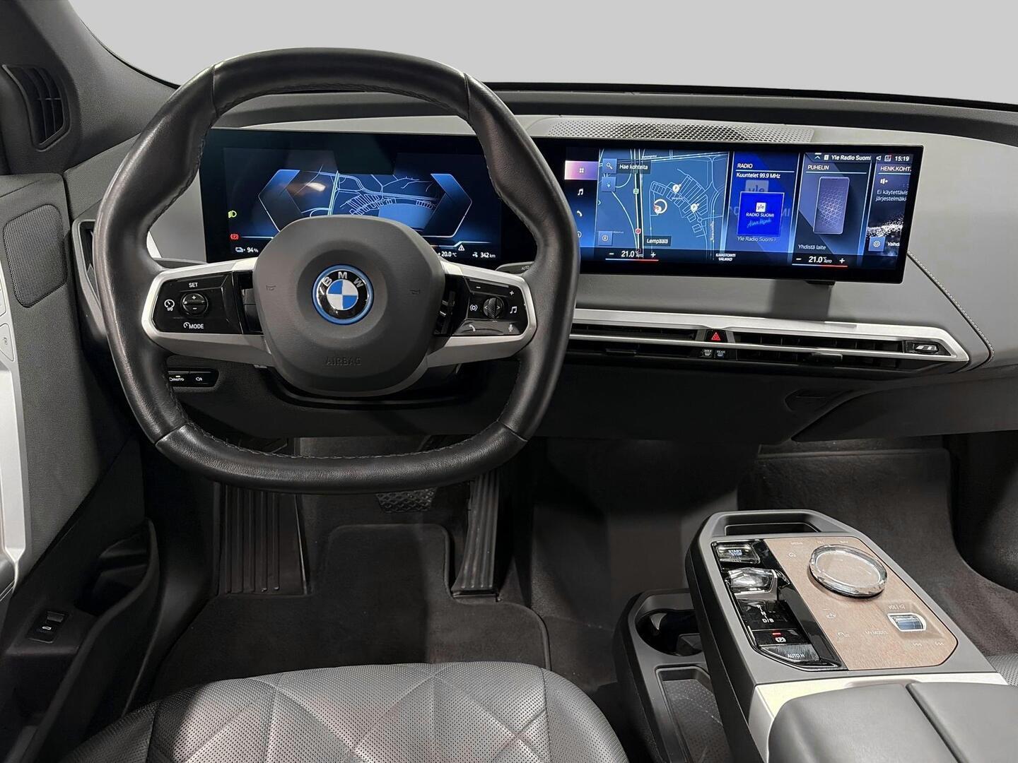 BMW IX 2022