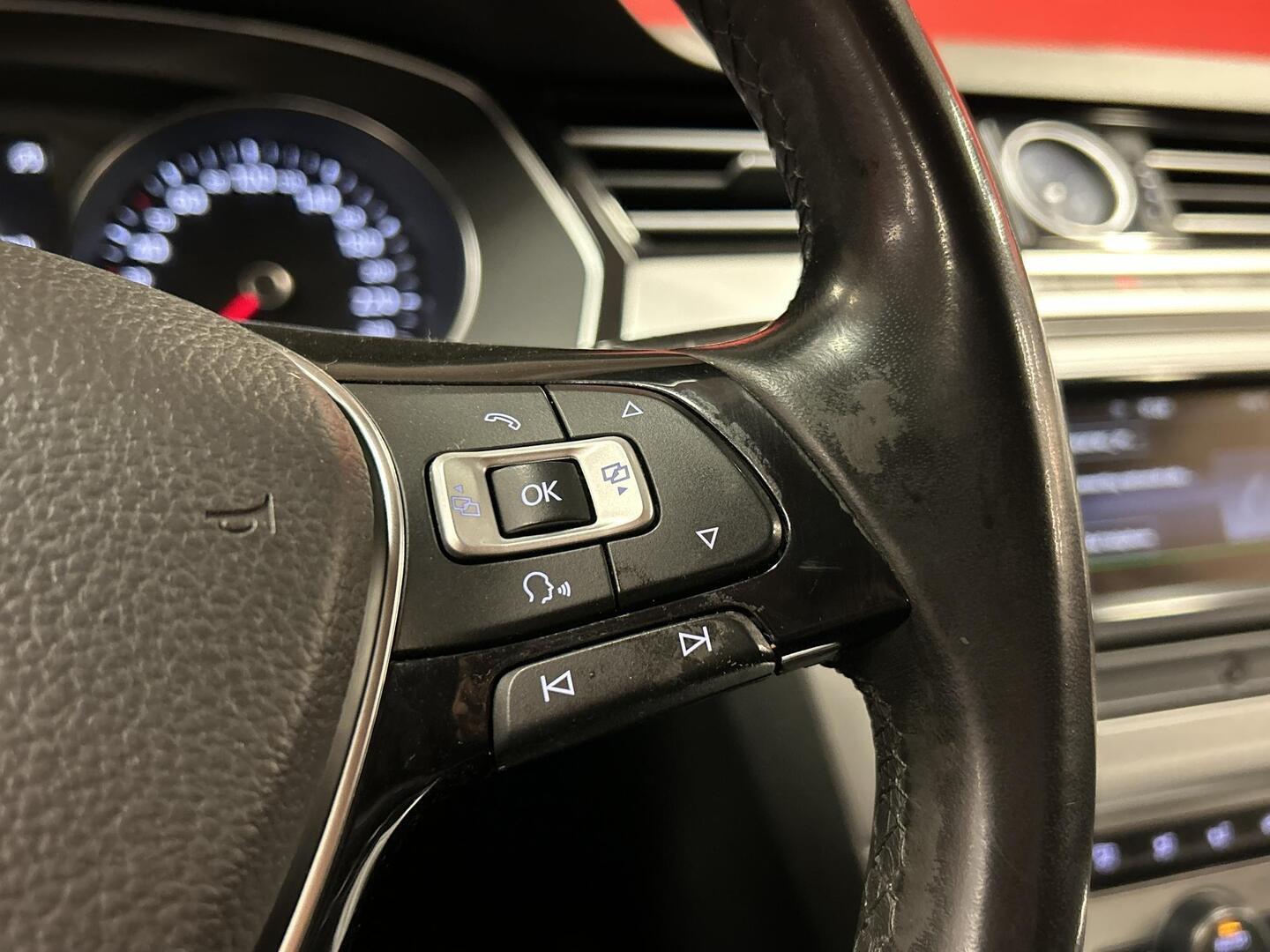 VOLKSWAGEN Passat 2015