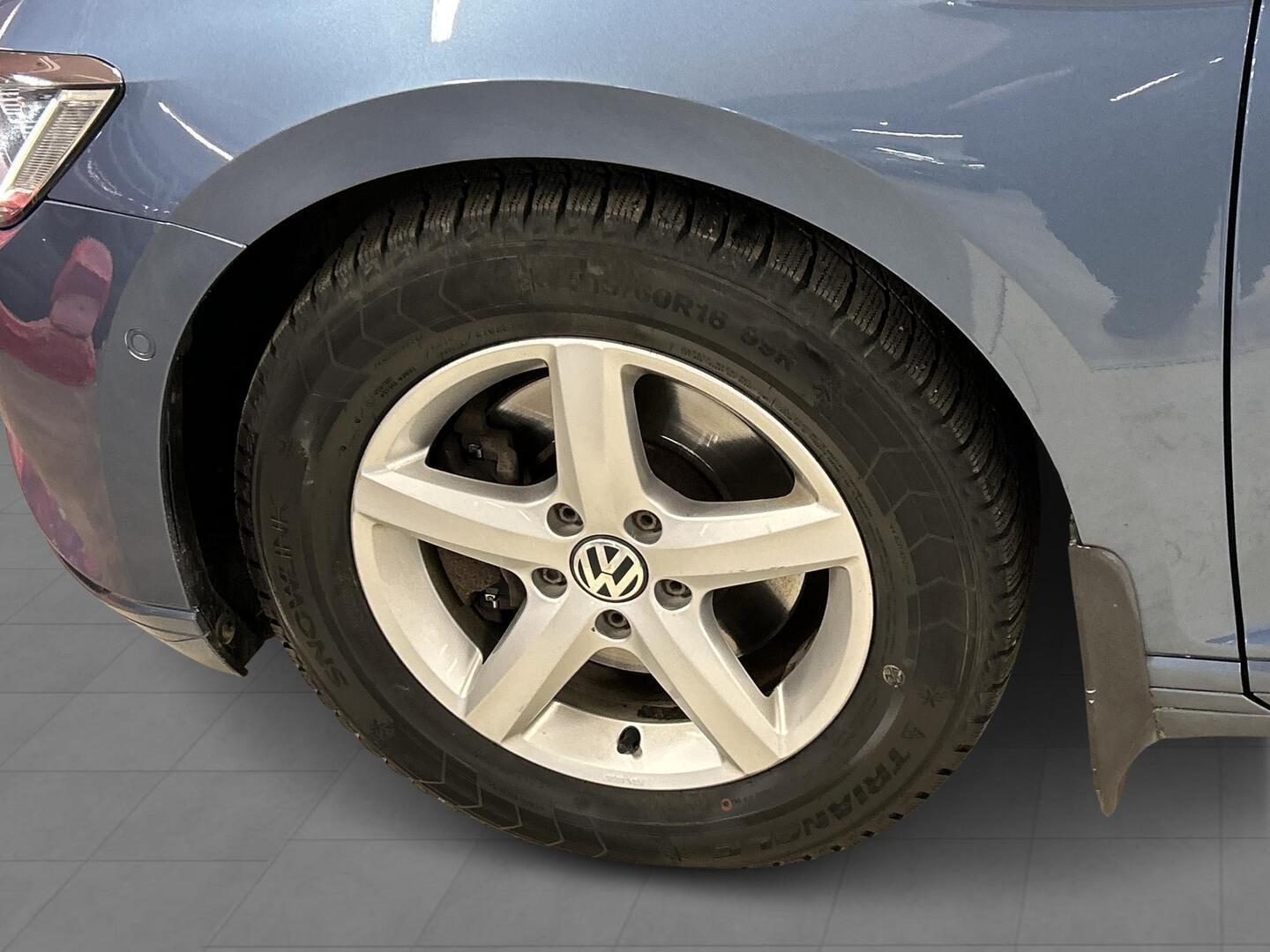 VOLKSWAGEN Passat 2015