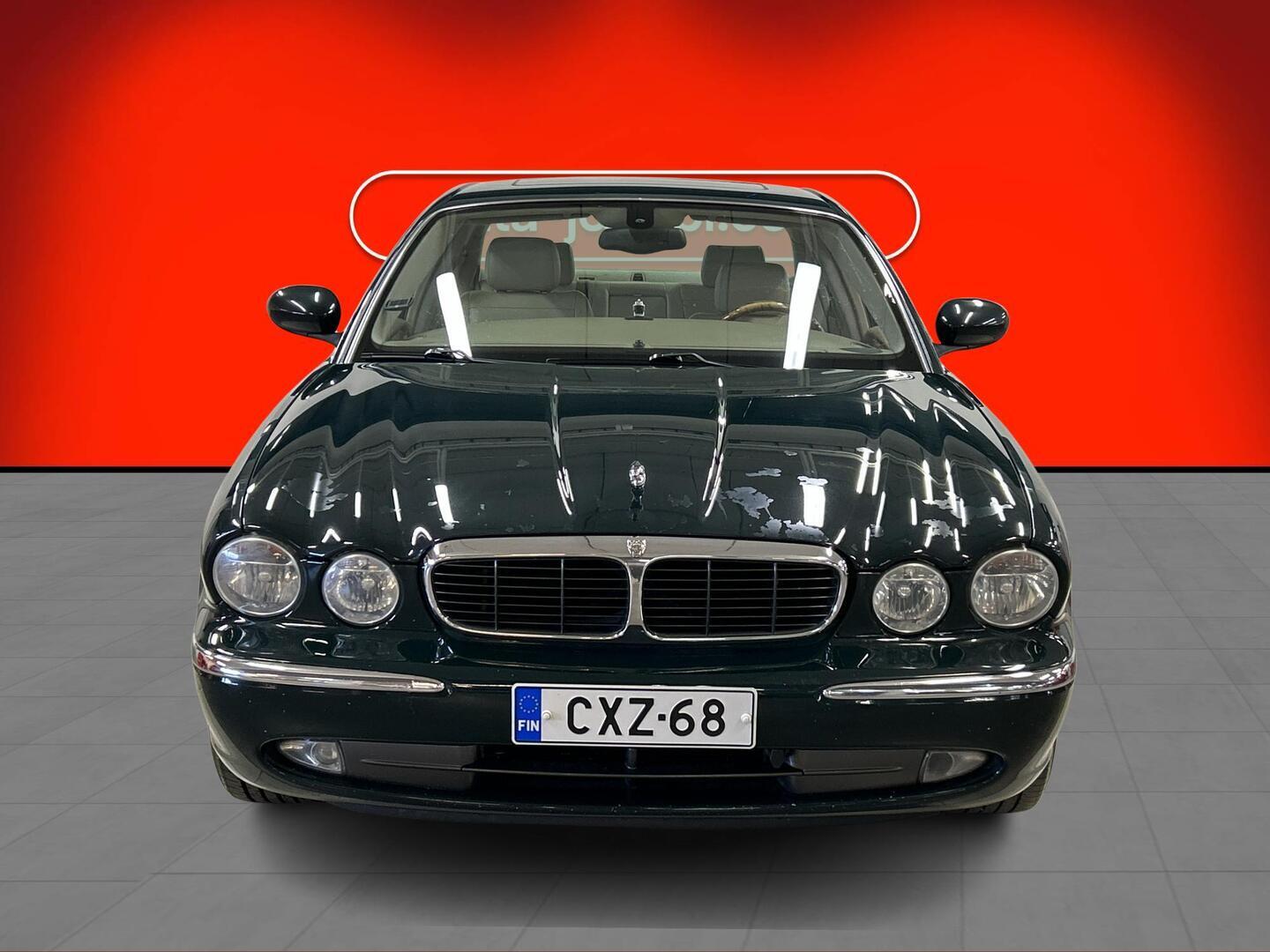 JAGUAR XJ8 2004