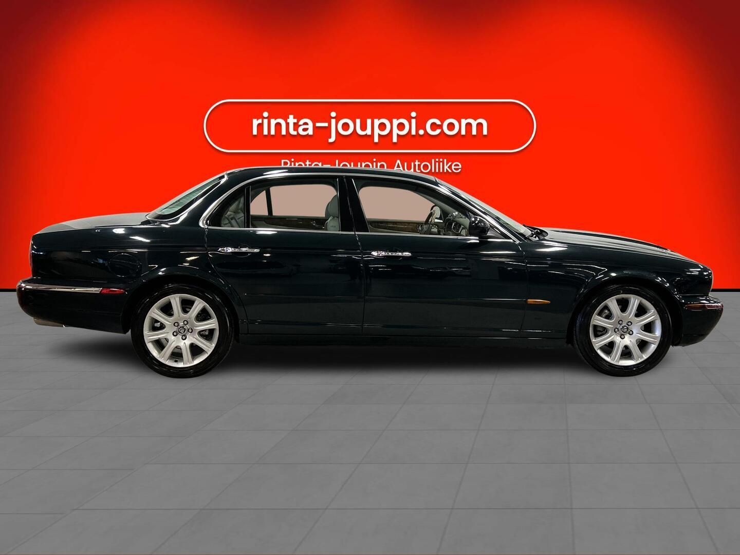 JAGUAR XJ8 2004