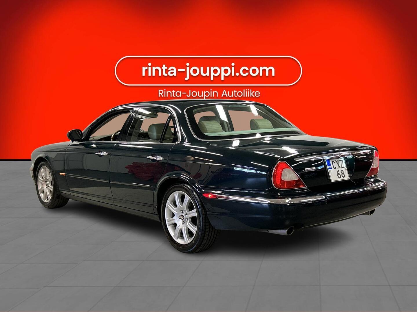 JAGUAR XJ8 2004
