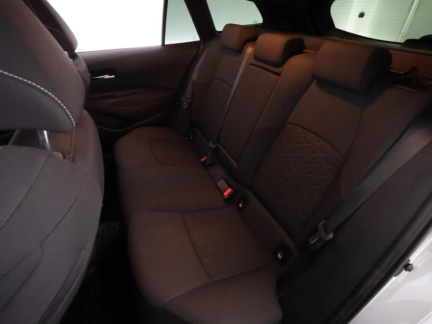 TOYOTA COROLLA 2019