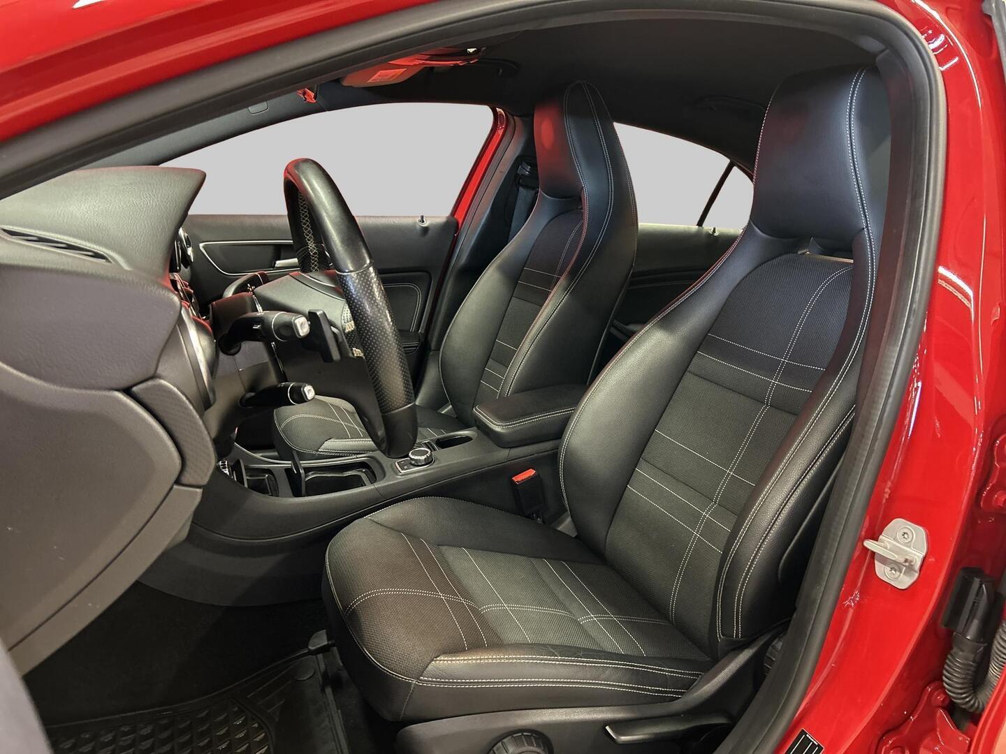 MERCEDES-BENZ A 2014