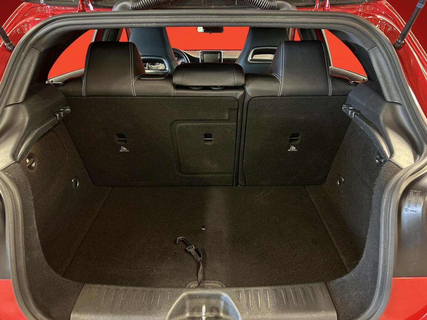 MERCEDES-BENZ A 2014