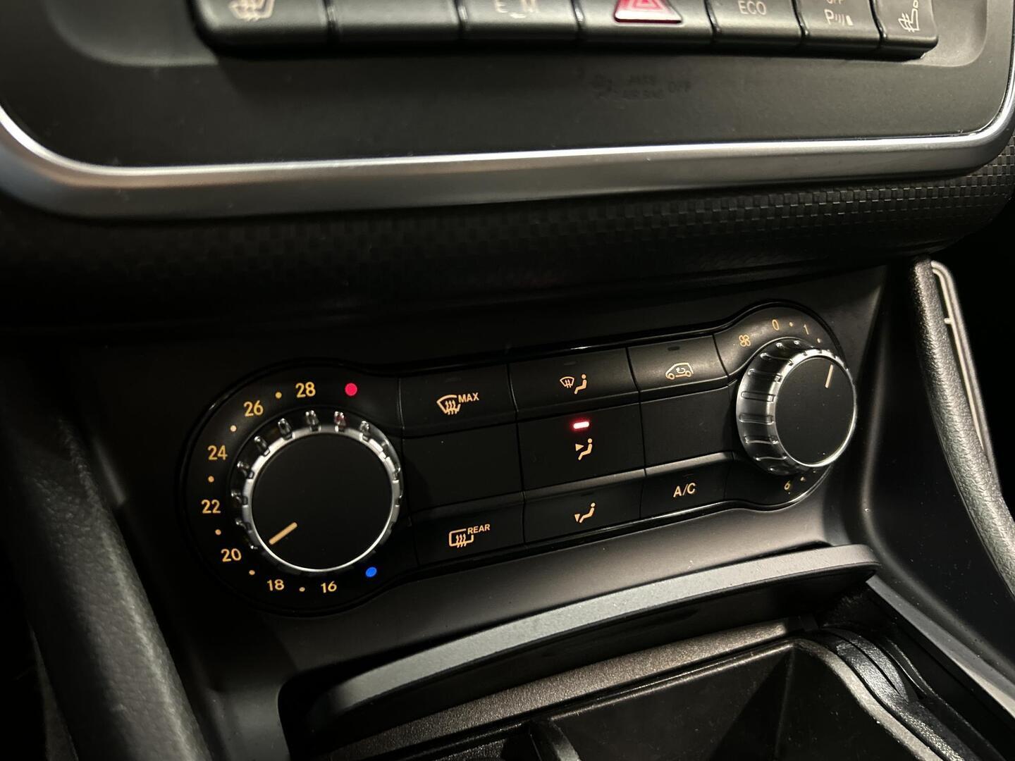 MERCEDES-BENZ A 2014