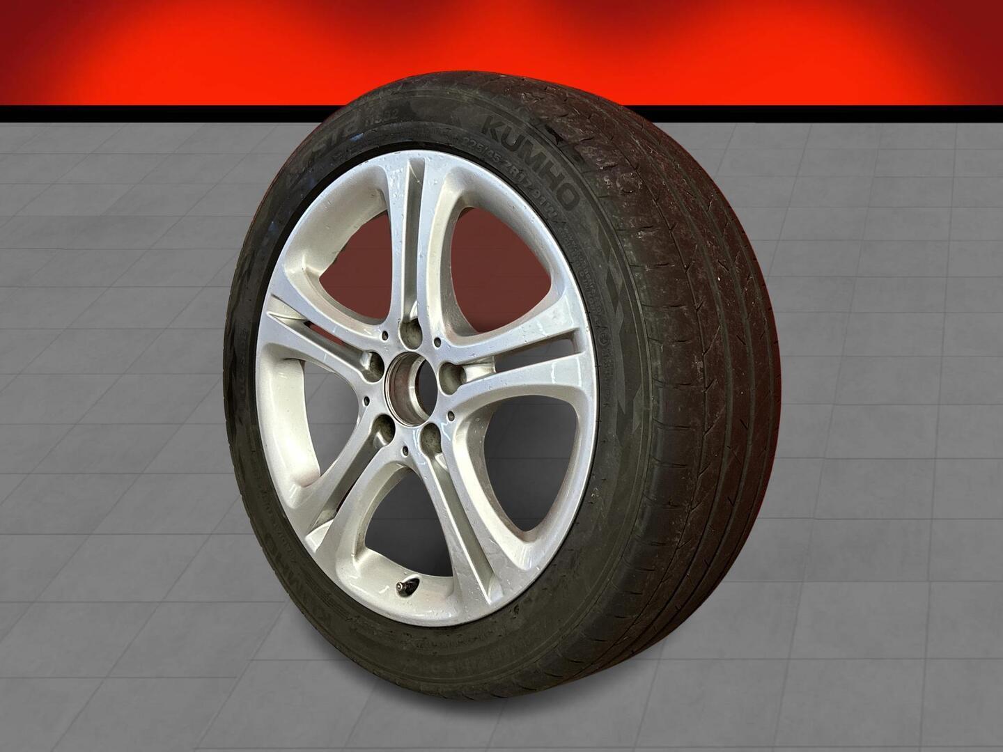 MERCEDES-BENZ A 2014