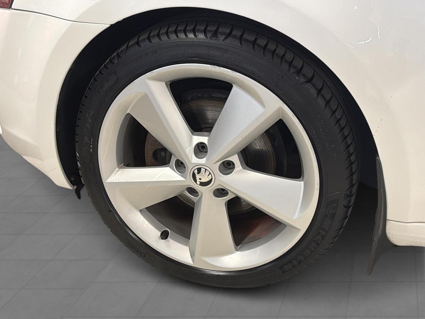 SKODA Octavia 2015