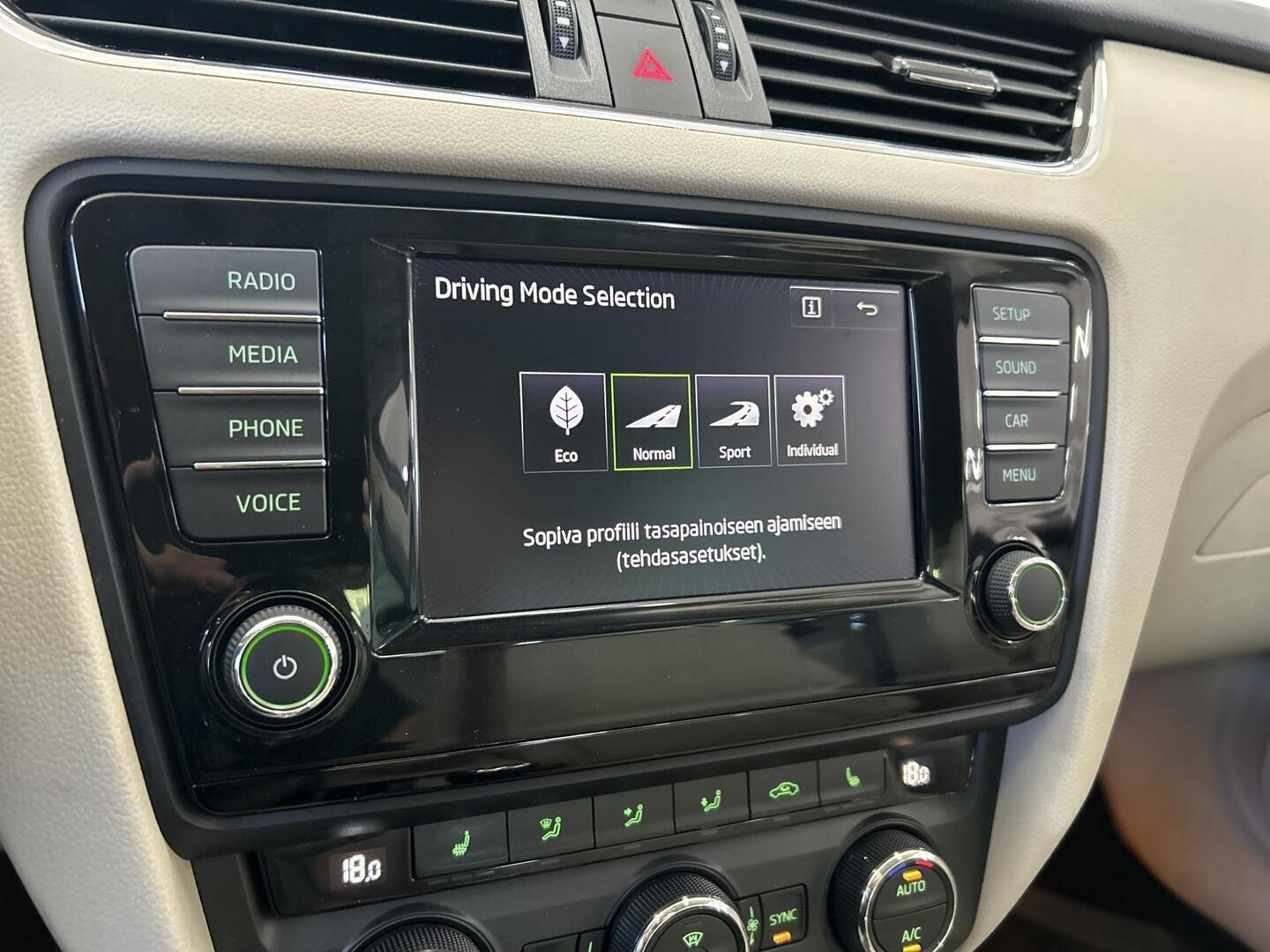 SKODA Octavia 2016
