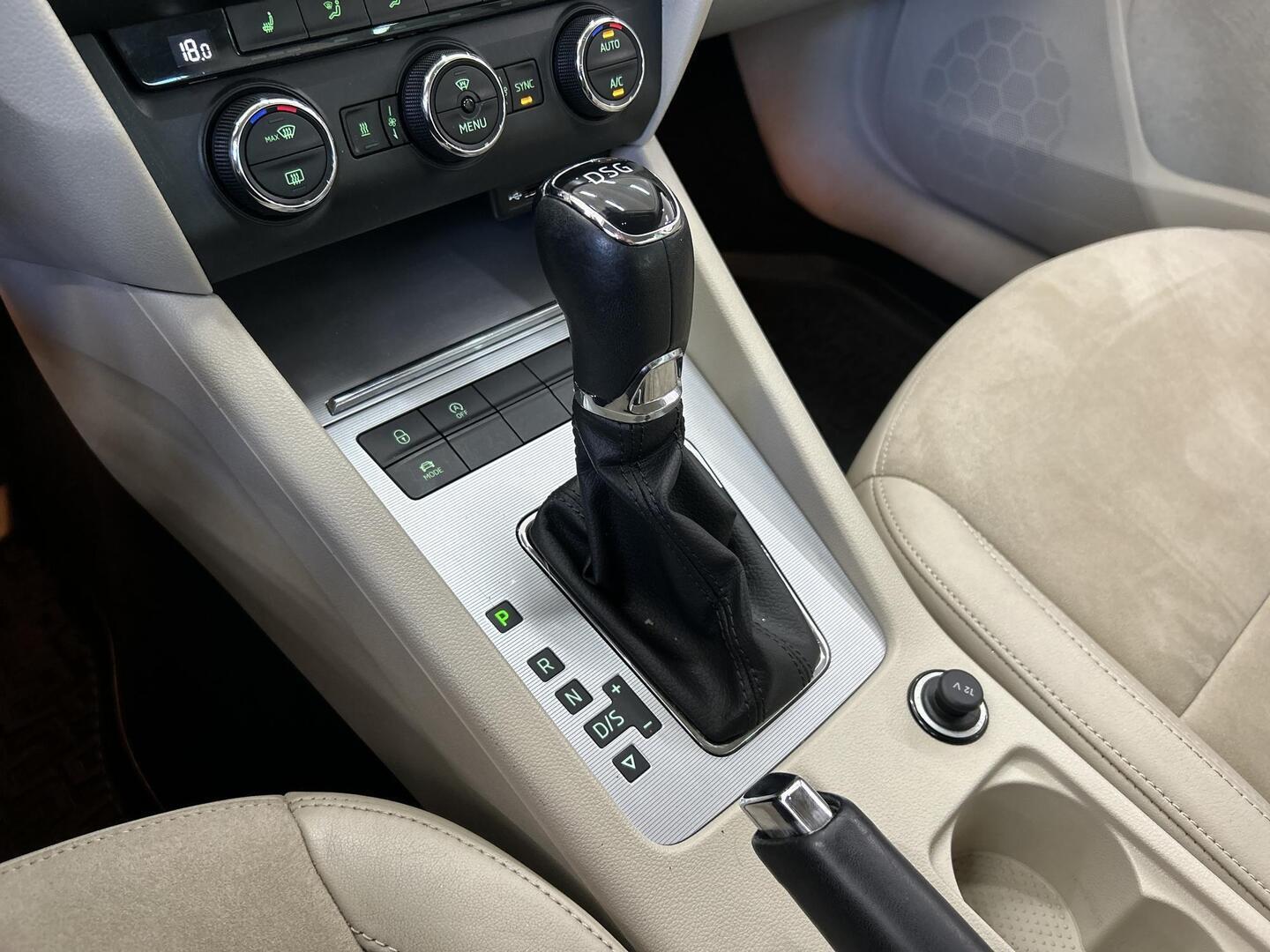 SKODA Octavia 2016