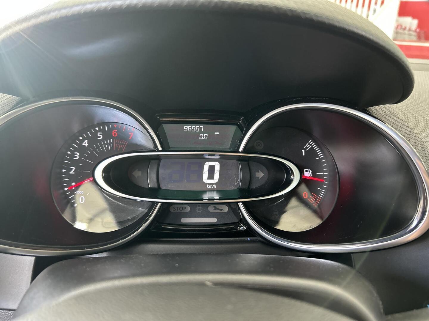 RENAULT Clio 2018