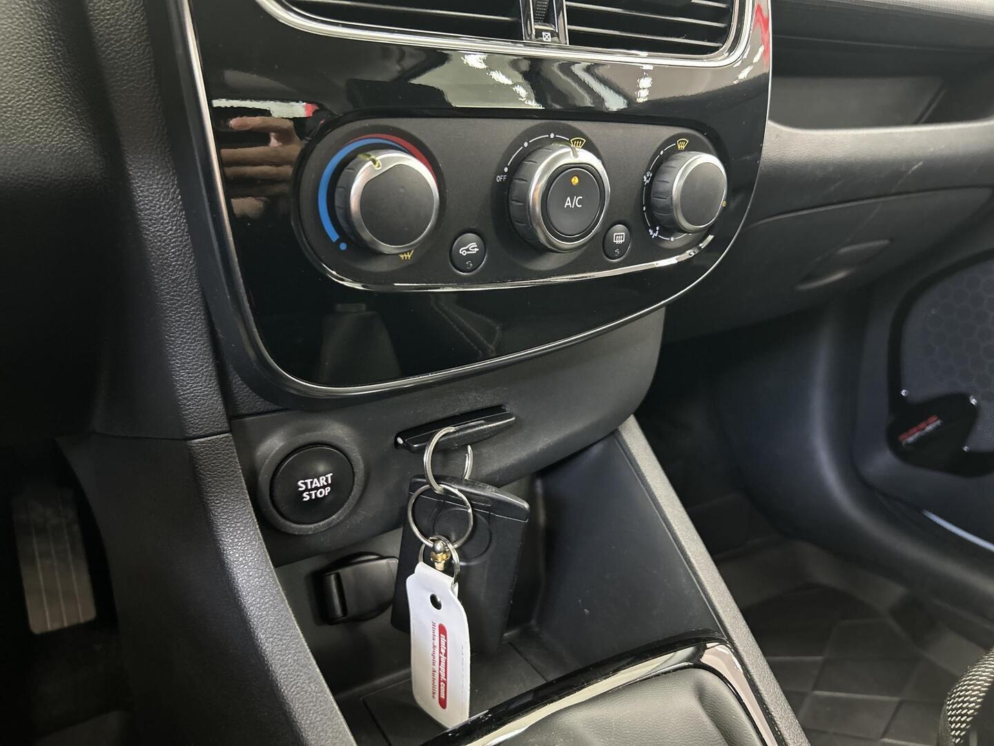 RENAULT Clio 2018