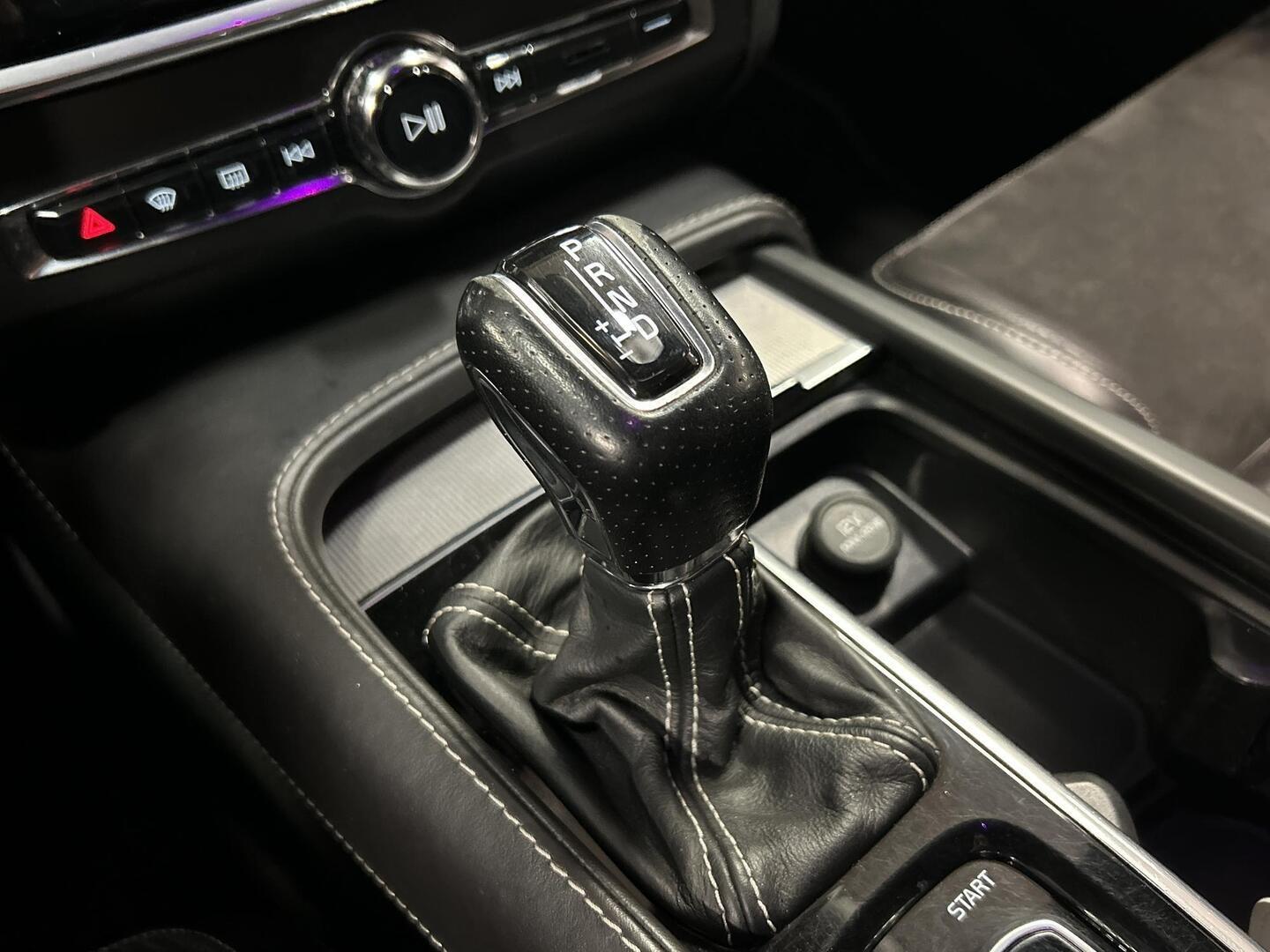 VOLVO S90 2017