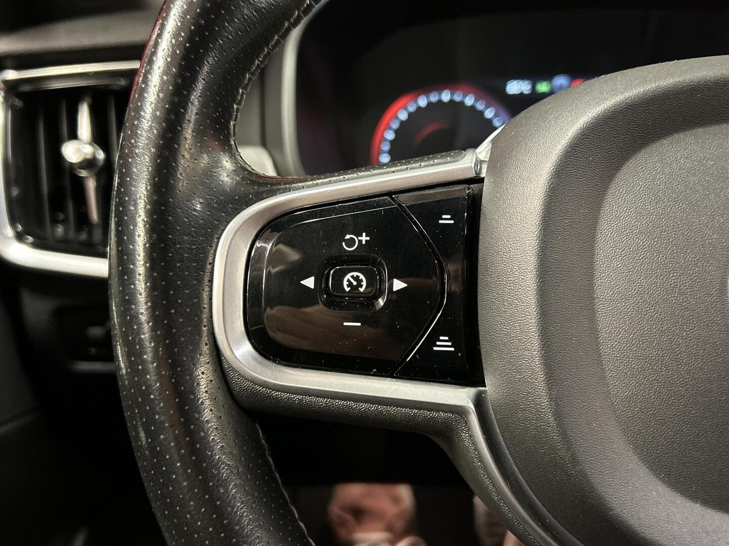 VOLVO S90 2017