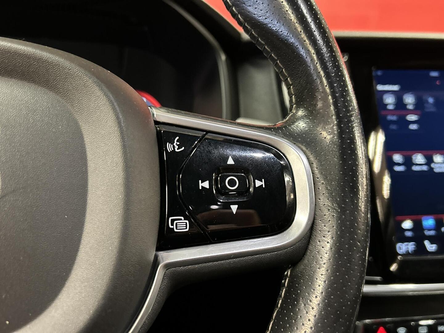 VOLVO S90 2017