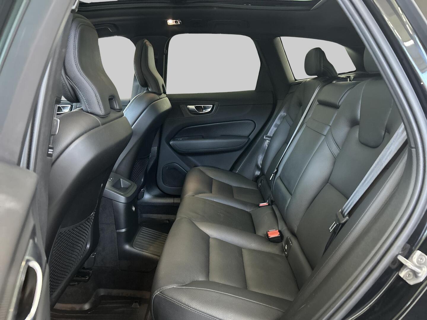 VOLVO XC60 2020