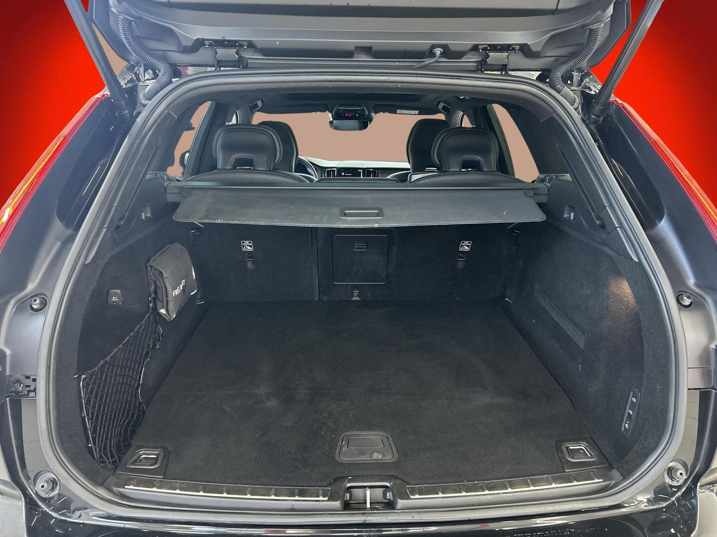 VOLVO XC60 2020