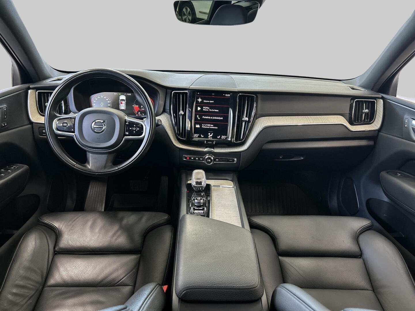 VOLVO XC60 2020