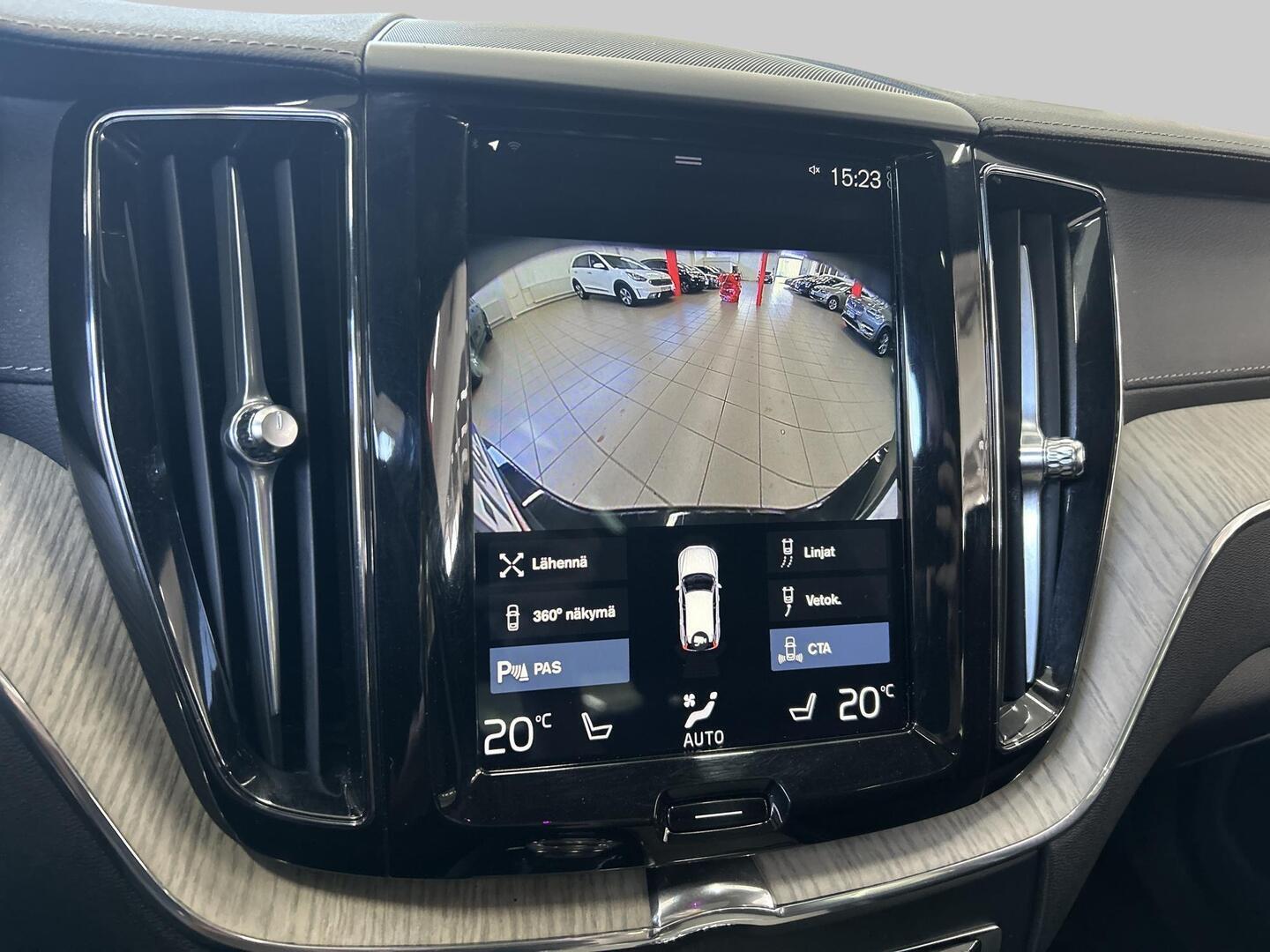 VOLVO XC60 2020