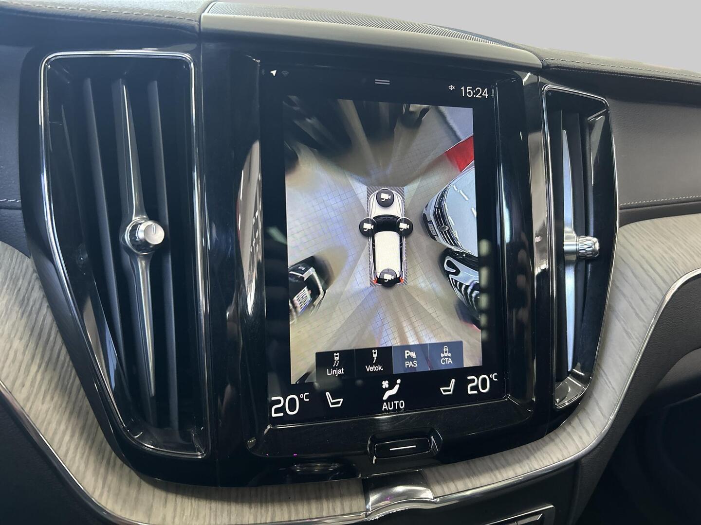 VOLVO XC60 2020