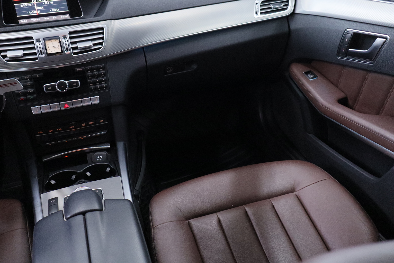 MERCEDES-BENZ E 2014