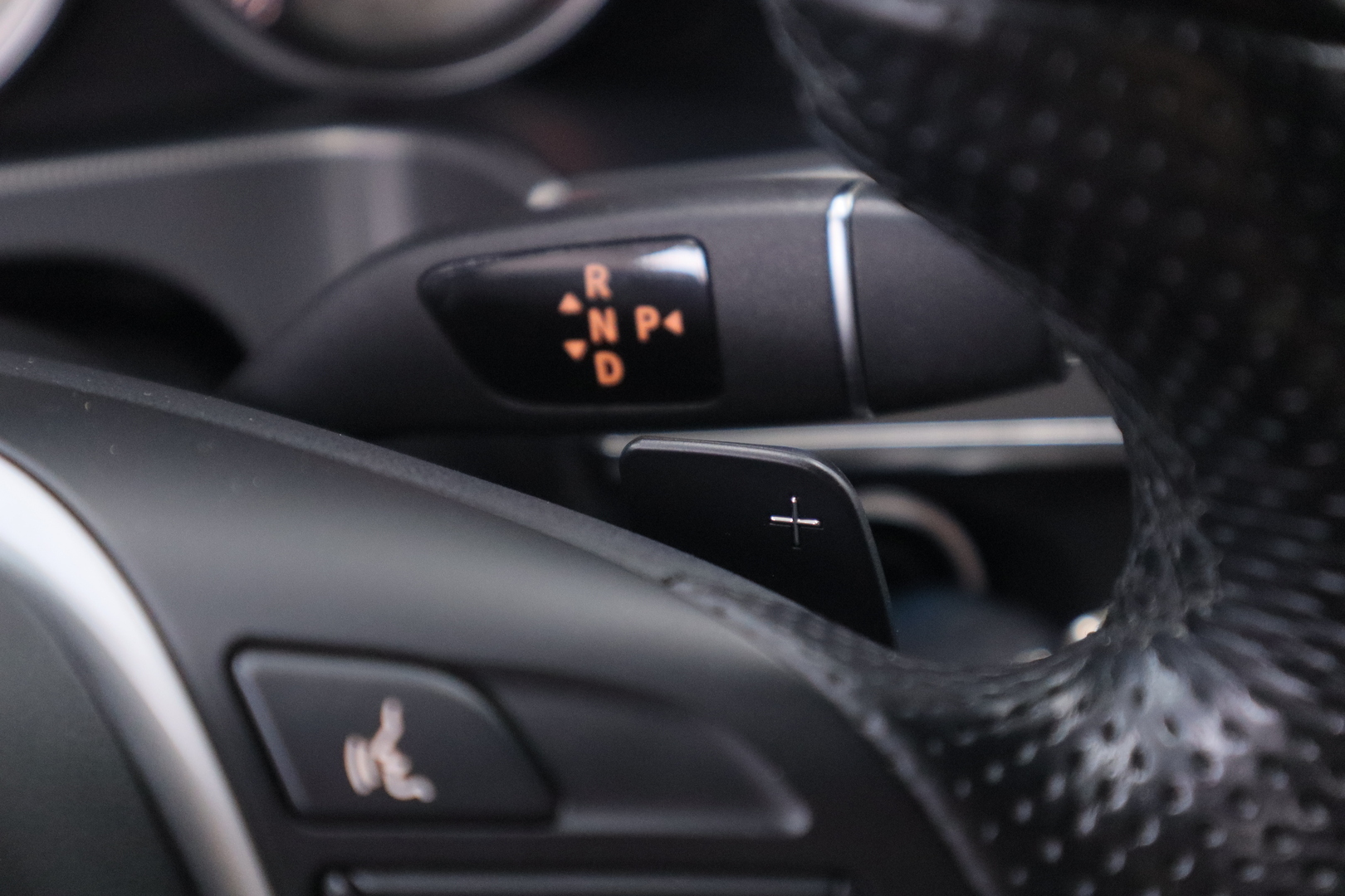 MERCEDES-BENZ E 2014