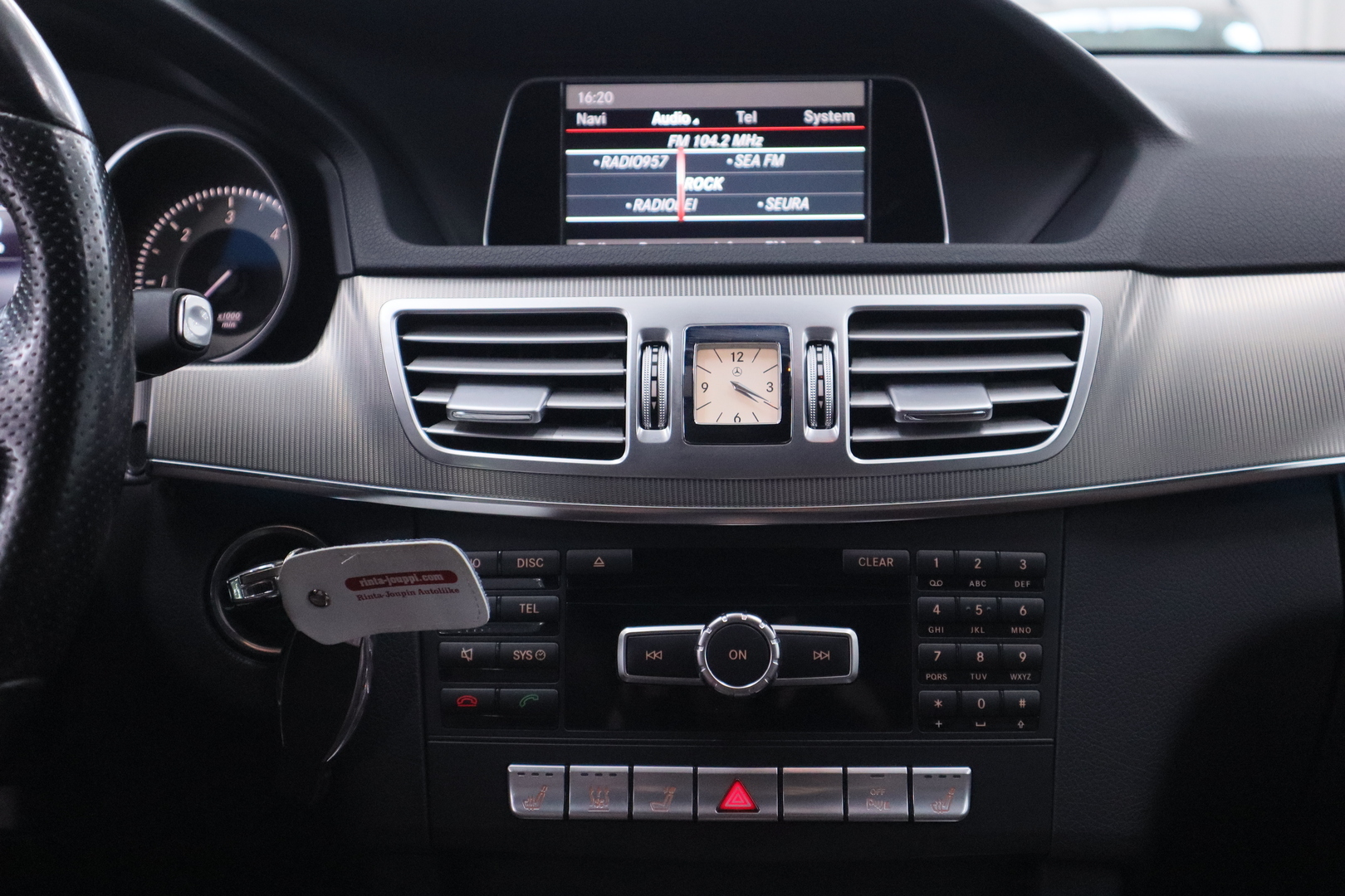 MERCEDES-BENZ E 2014