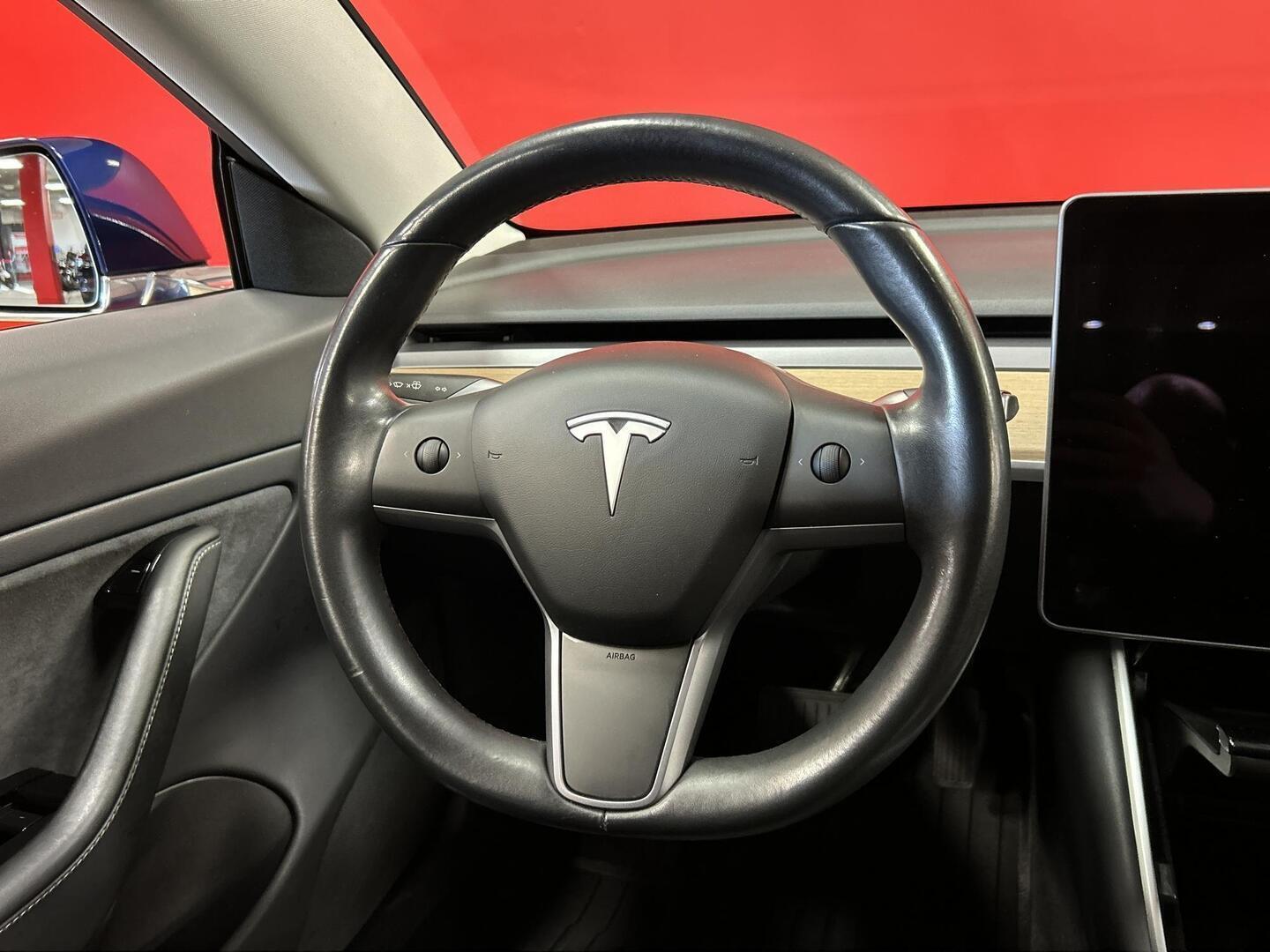 TESLA MODEL 3 2019