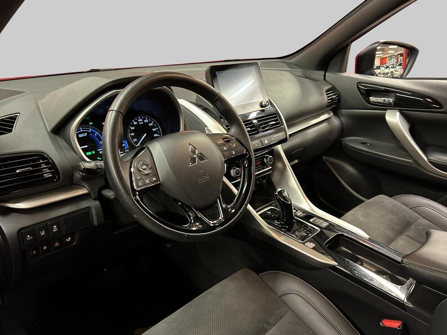 MITSUBISHI ECLIPSE CROSS 2024