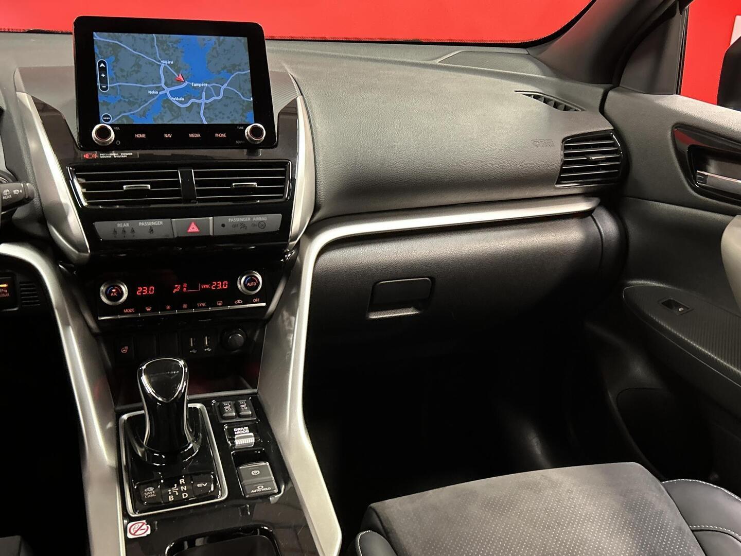 MITSUBISHI ECLIPSE CROSS 2024