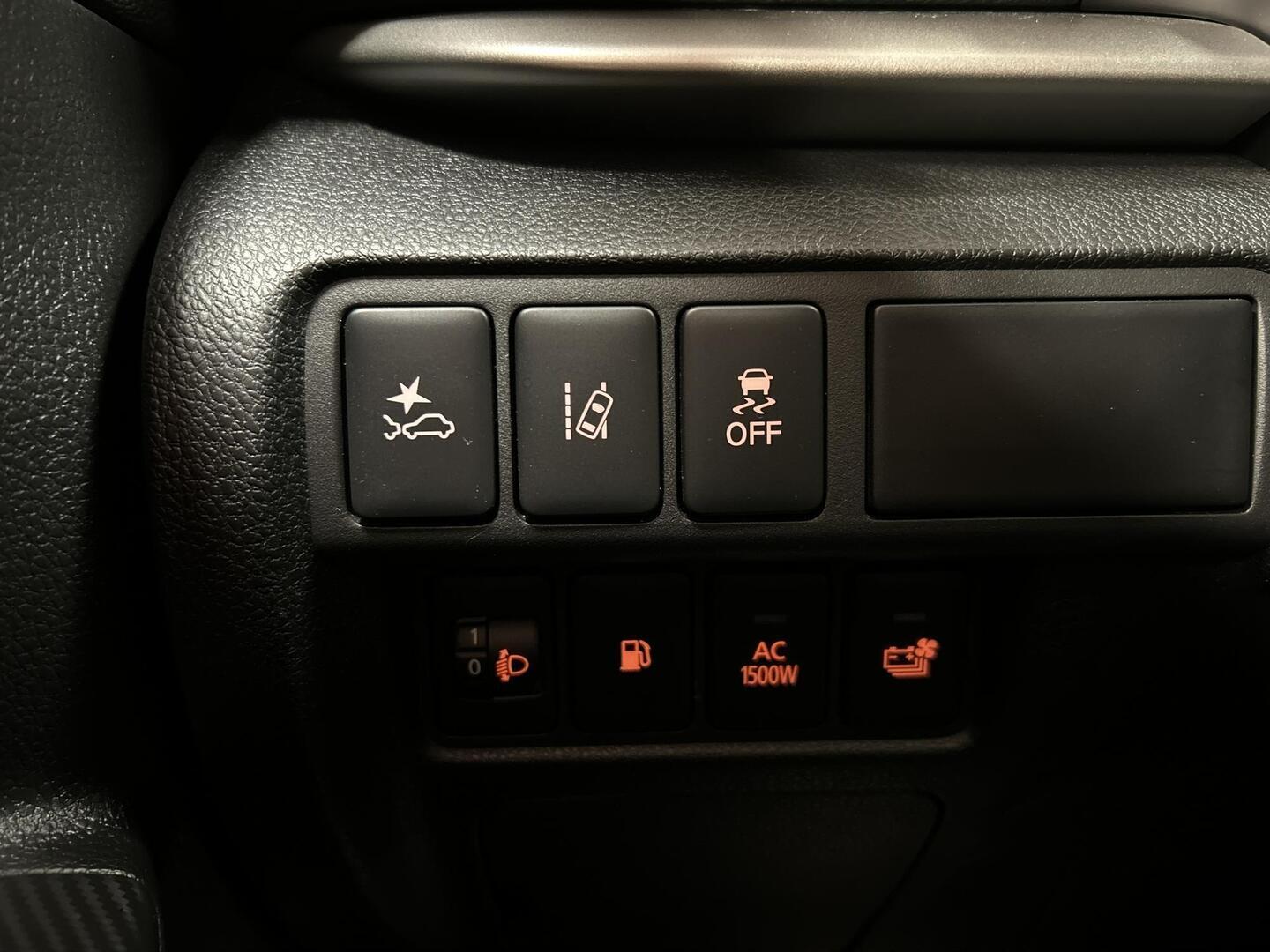 MITSUBISHI ECLIPSE CROSS 2024