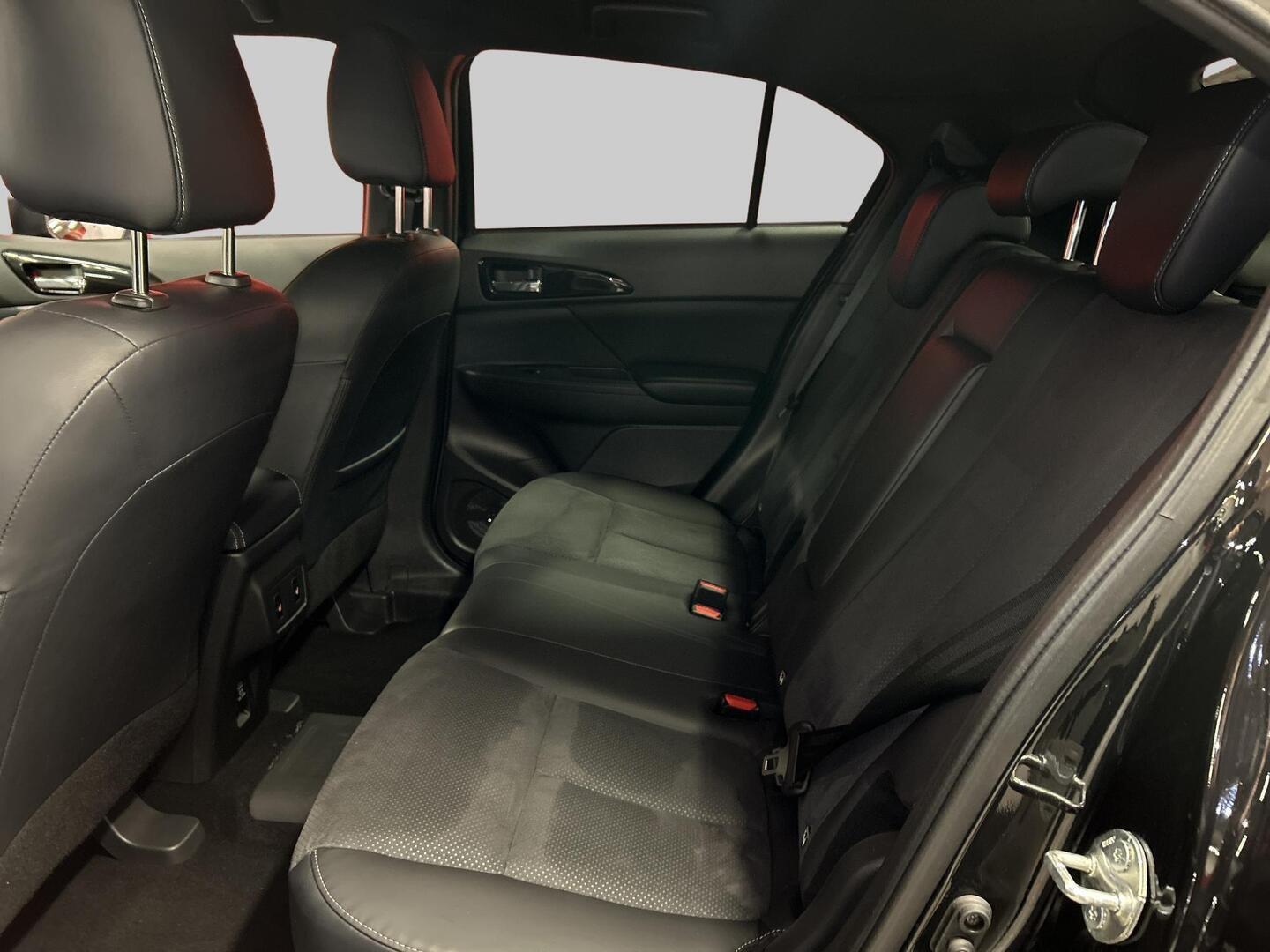 MITSUBISHI ECLIPSE CROSS 2024