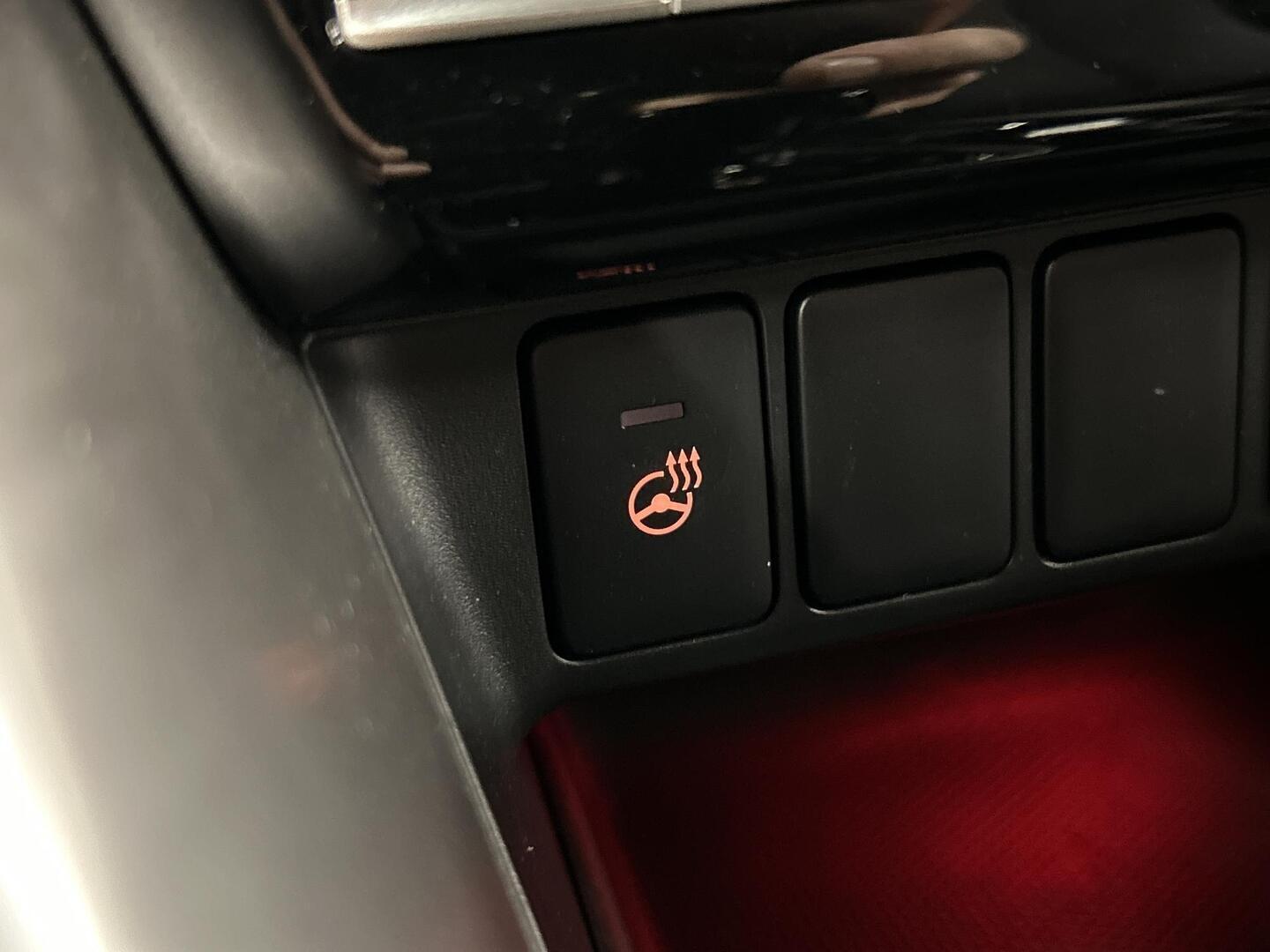 MITSUBISHI ECLIPSE CROSS 2024