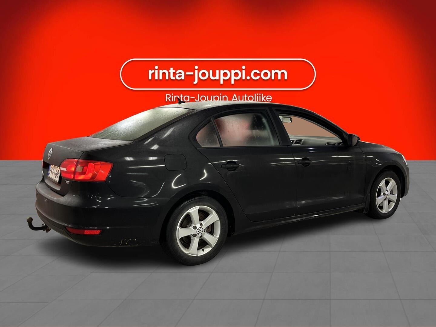VOLKSWAGEN Jetta 2012