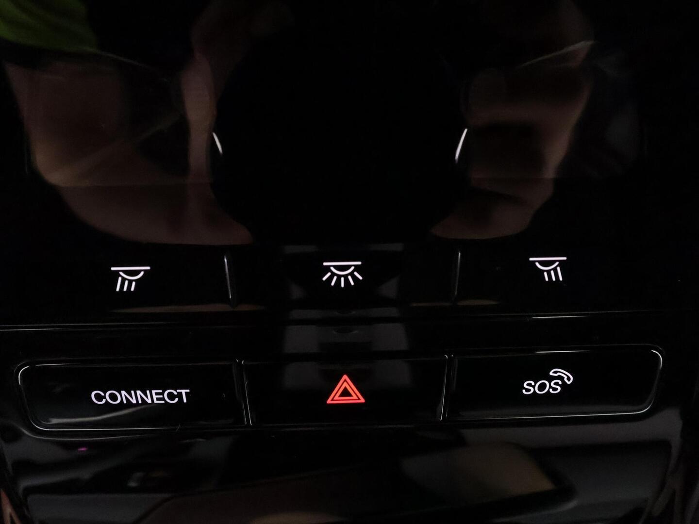 POLESTAR 4 2025