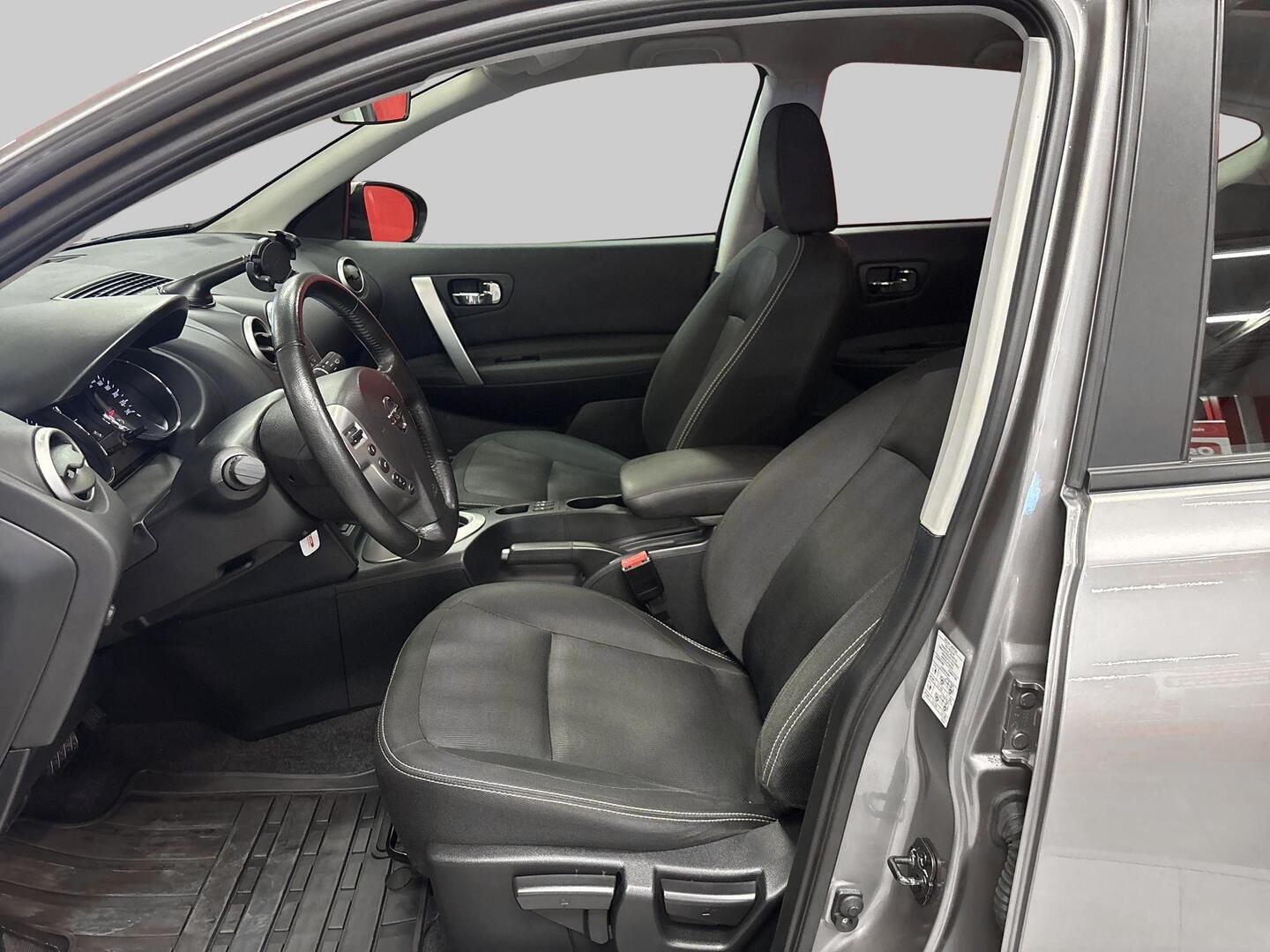 NISSAN Qashqai 2013