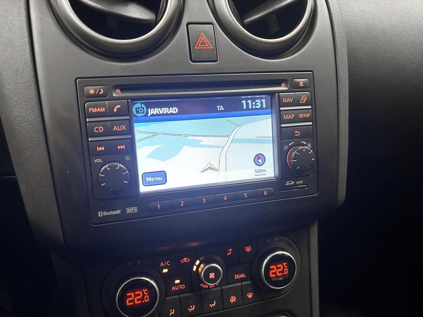 NISSAN Qashqai 2013