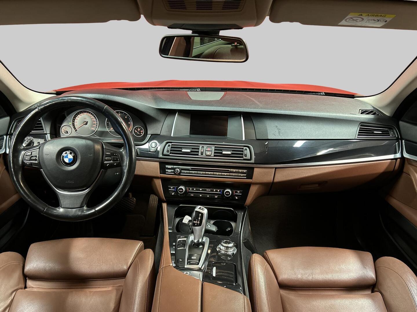 BMW 518 2015