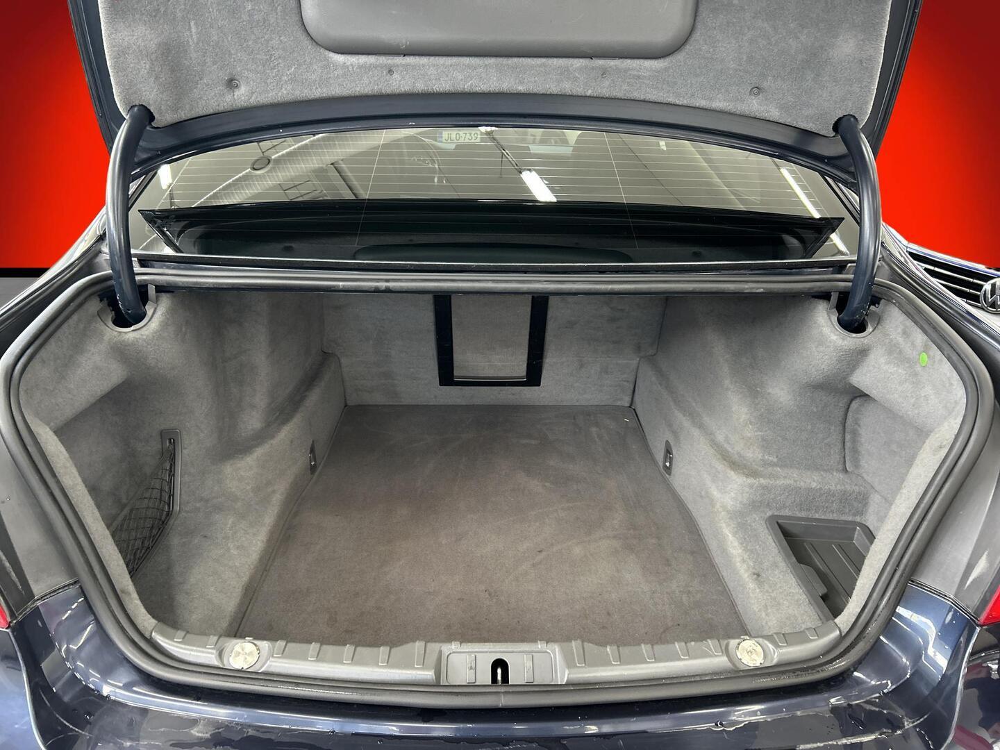 BMW 740 2012