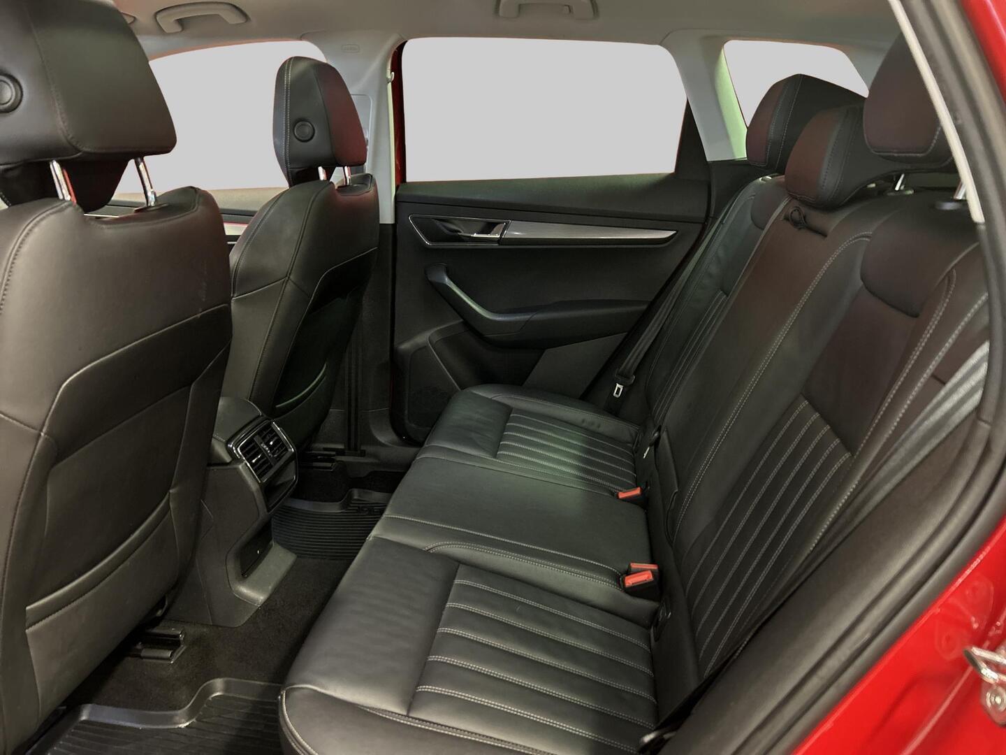 SKODA Karoq 2019